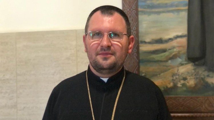 Đức cha Maksym Ryabukha