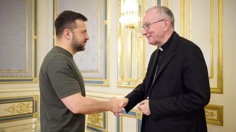 Một cuộc gặp gỡ giữa Tổng thống Zelensky và Đức Hồng y Pietro Parolin