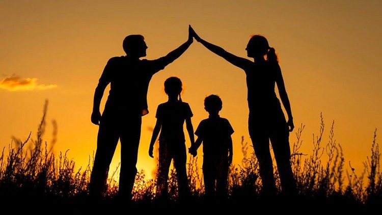 Nền sinh thái toàn diện trong đời sống gia đình